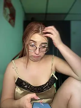 CoraVibes live cam on StripChat