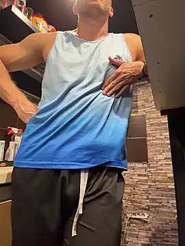 Johnytrain's live cam