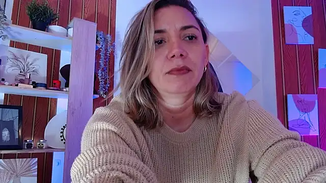 milfsecret69 webcam