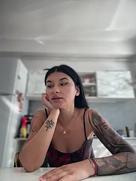 DramaQueen__ live webcam show
