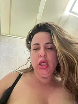 laarti live webcam show