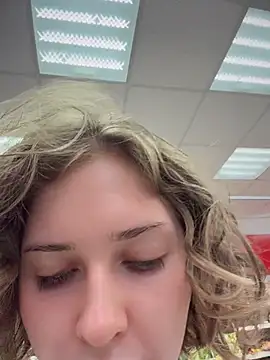 KellyKeler webcam