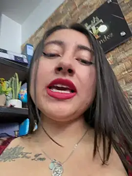 _Sarah-Office1 live webcam show