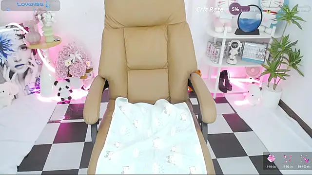 Qi_Chan live webcam show