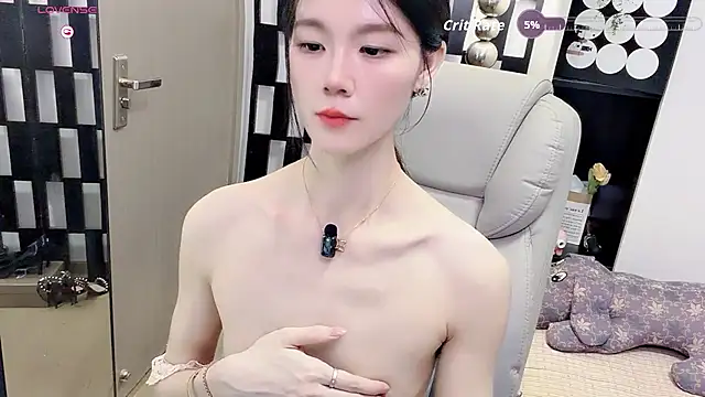 Yueyue-MM live webcam show