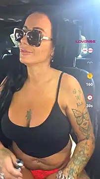 WifeWithPermission live webcam show