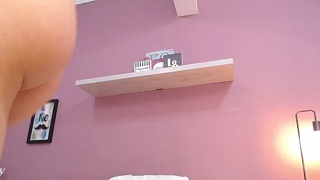 milaluxx - Milaluxx's free webcam - UK Sex Cams