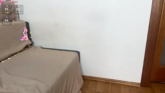 AliKnop live webcam show