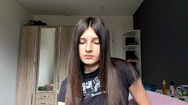 SpanishRooter live webcam show
