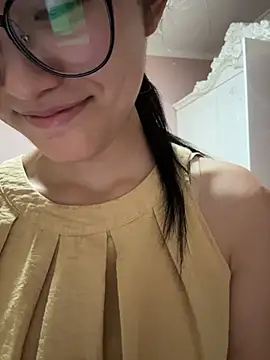 yanzi520 live webcam show