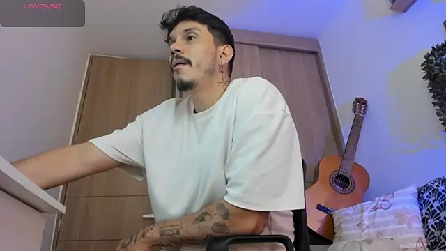 alejandro_stark webcam