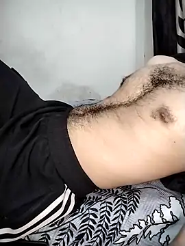 Mr_Hotyy live cam on StripChat
