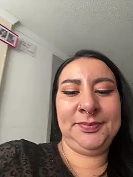 Abril_Luv webcam