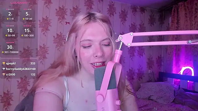 Cutie_Bambi webcam