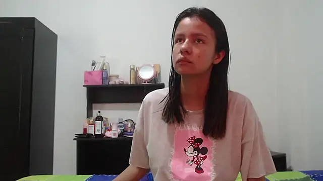 nathaly_jones_ live cam on StripChat