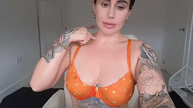 libbyloveheartx (F milf) - spoil me like i deserve