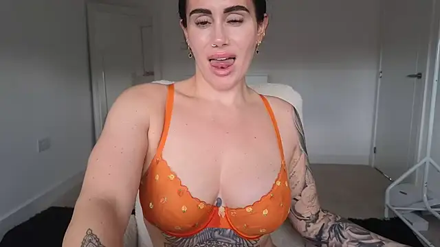 LibbyLoveHeartx webcam