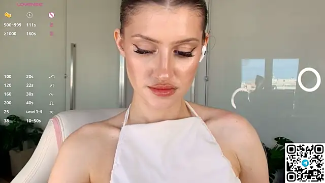 Skinny_Alice