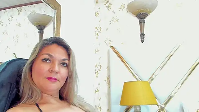 MalorySweet webcam