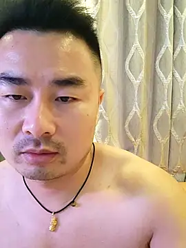 guozuo Live Webcam on Stripchat