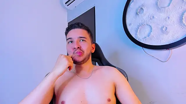 mike_257 webcam