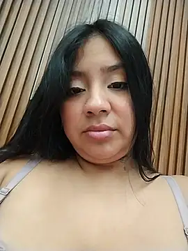 Amber_Herrera live cam on StripChat