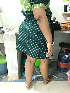 MaaliiiPonuTamil live webcam show