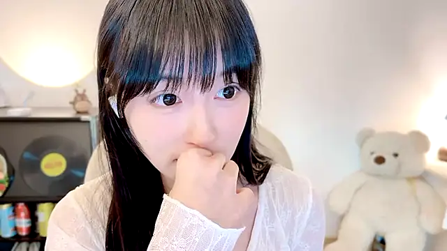 Onechestnut live webcam show