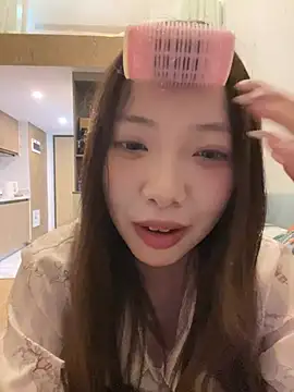 YY-1-1-1 live webcam show