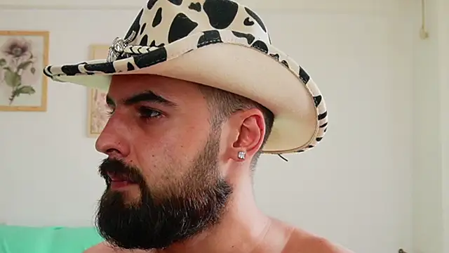 HairyRobxxx webcam