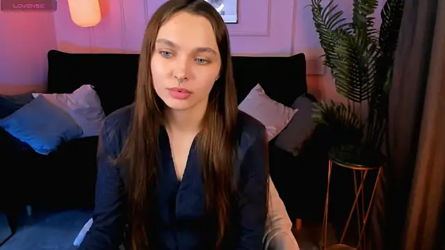ChloeSunny webcam