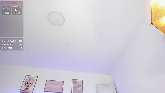 Pixie_luna live cam on StripChat