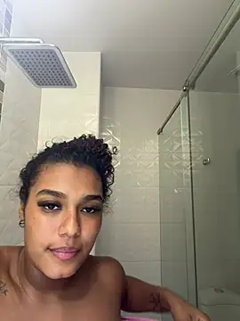 aleja_montiel__ webcam
