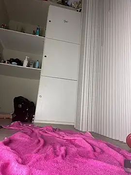 GiaRedd webcam
