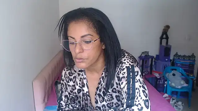 kateleyagrey webcam