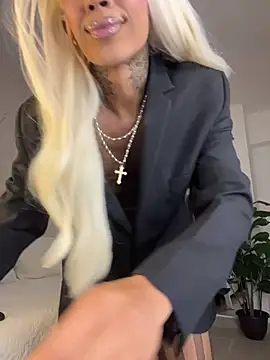 miss_tatiana_'s room