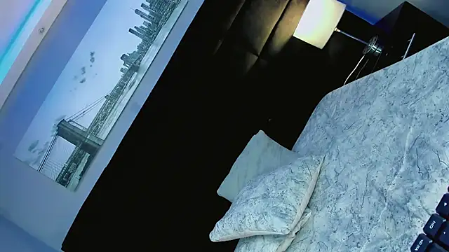 Daniiela_Foxx live sex cam