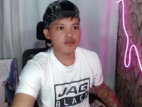 urhot_fucker999 webcam