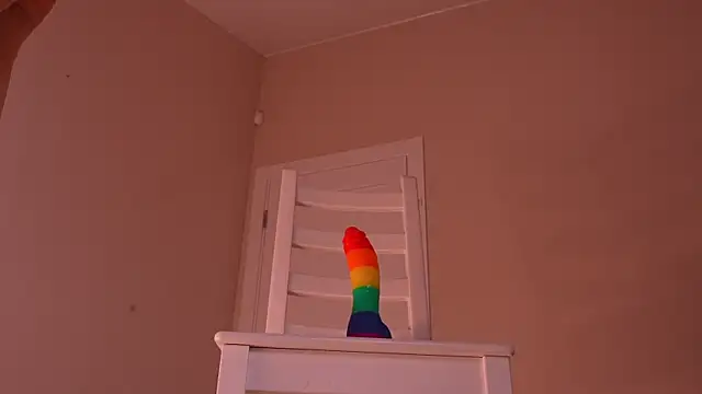 Miablueye live webcam show