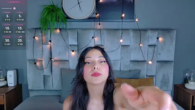 AnnieRouse__ webcam