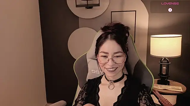 rosse_98_ live cam on StripChat