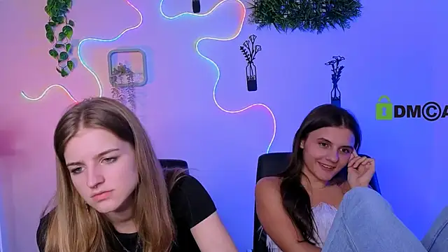 lisa_dark_ webcam