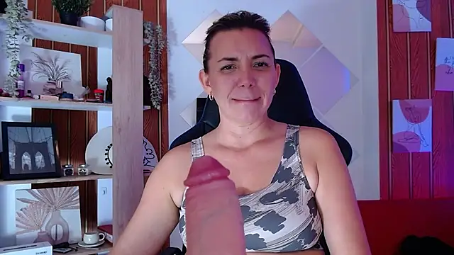 milfsecret69 live cam on StripChat