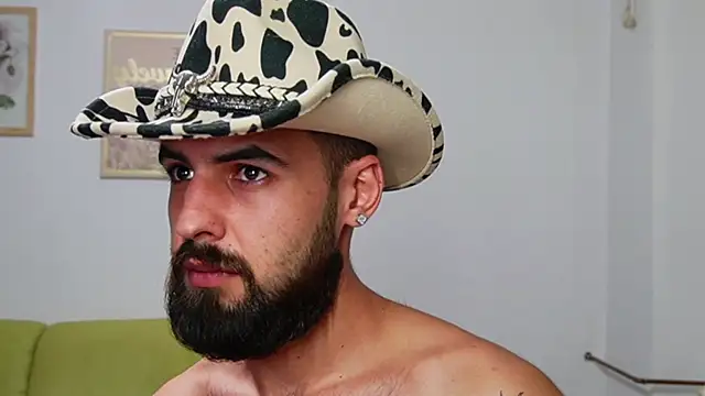 HairyRobxxx webcam