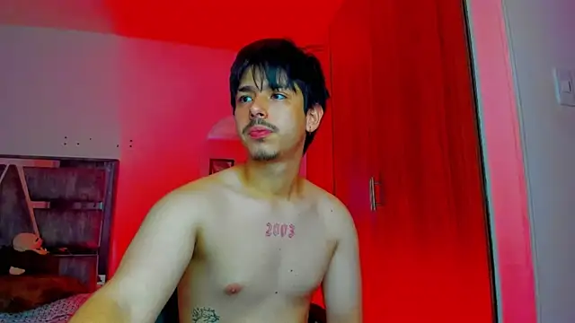 Maximo_Miller webcam