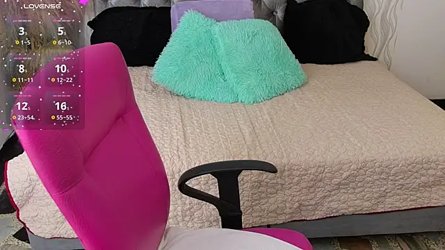 katt_eyes__ webcam