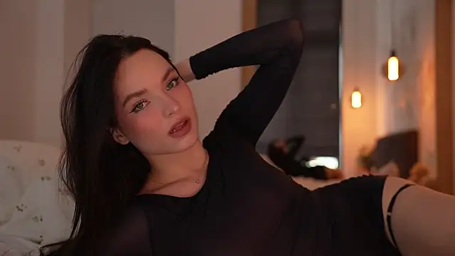 ibiddi (F young) - Glass dildo in pussy