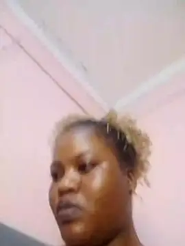 Yvone254 webcam