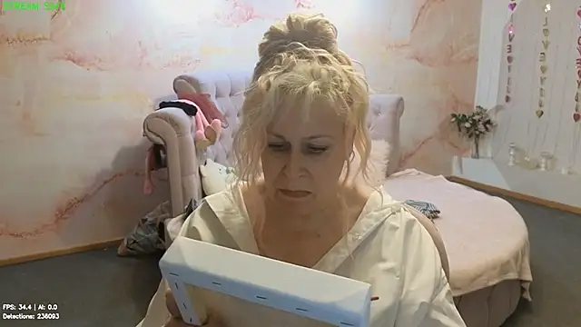 Penelope_Pinky webcam