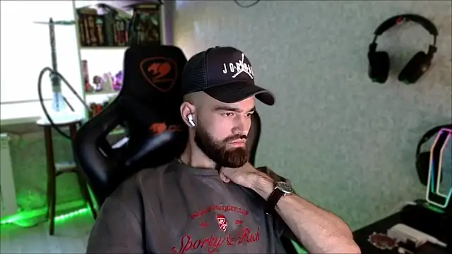 _Serious_Man webcam